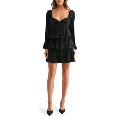 Lush Tiered Long Sleeve Plissé Dress In Black