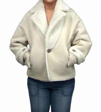 Lusso Beni Glide Jacket In Beige In Neutral