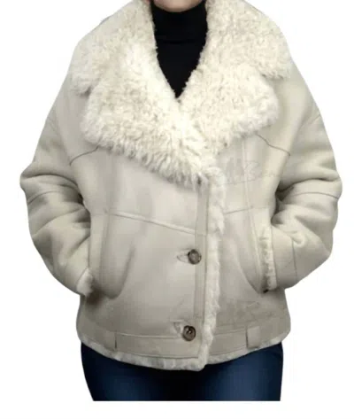 Lusso Beni Smyrna Teddy Jacket In Beige In Neutral