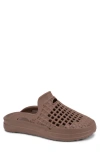 Lusso Cloud Scenario Perforated Clog In Malt