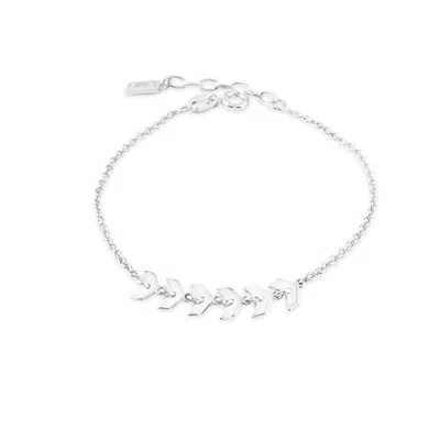 Lutiro Women's Silver Fancy Chevron Bracelet
