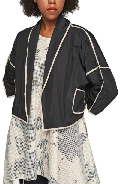 Luukaa Astrid Short Memory Taffeta Jacket In Black