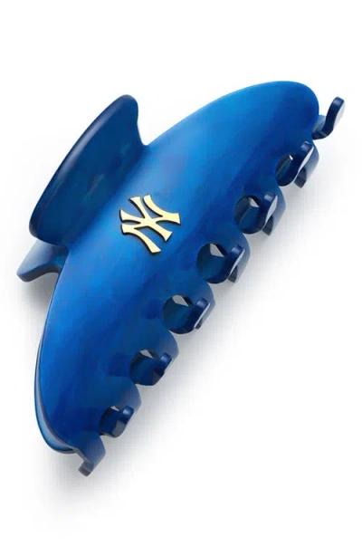 Luv Aj Mlb Los Angeles Dodgers Logo Claw Clip In Blue