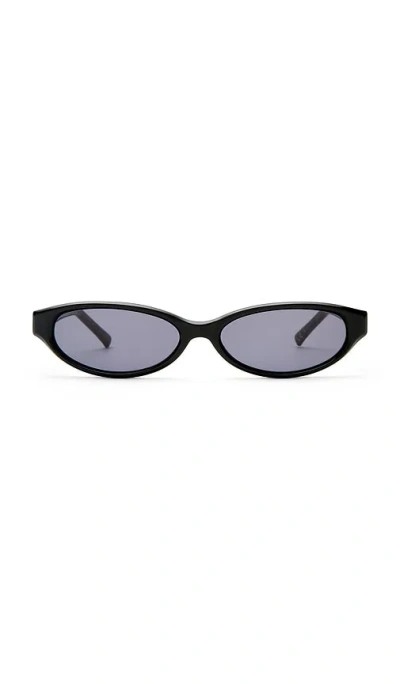Luv Lou The Petra Sunglasses In Black