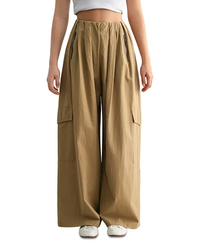 Luvee Mable Front Zip Flap Patch Pocket Pants In Brown