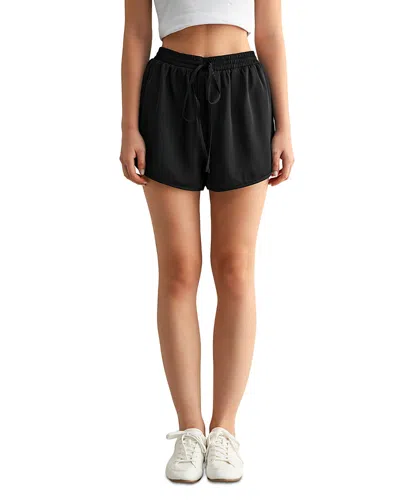 Luvee Mable Satin Boxer Shorts In Black