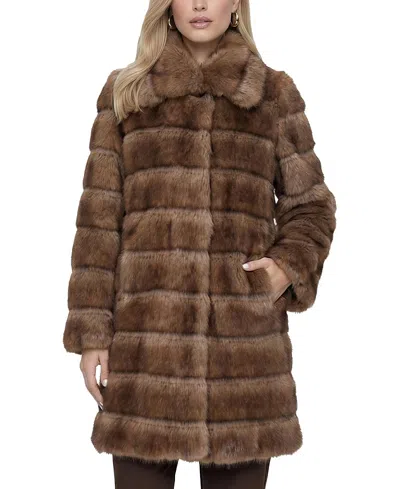 Lyla Grant Faux Fur Sable Short Coat In Blue