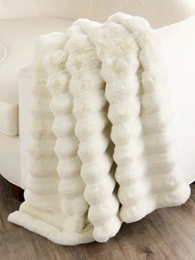 Lyla Grant Fur-free Faux Chinchilla Throw In White