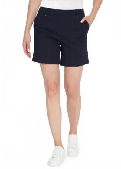 LYSSÉ AMANDA STRETCH TWILL SHORTS IN NAVY