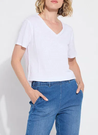Lyssé Cyrus Box-cut V-neck Tee In White