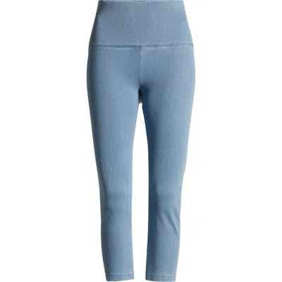 Lyssé Stretch Denim Capri Pants In Bleached Blue