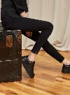 Lyssé Denim Skinny (27.5" Inseam) In Black