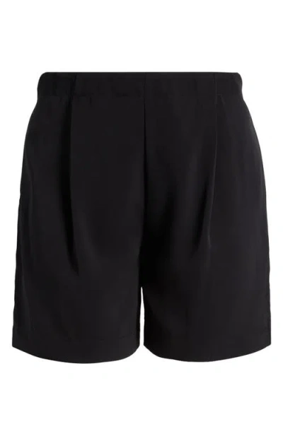 Lyssé Dia Pleated Shorts In Black