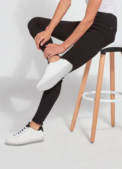 Lyssé New York Toothpick Denim (28.5" Inseam) In Black