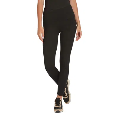 Lyssé Signature Center Seam Legging In Black