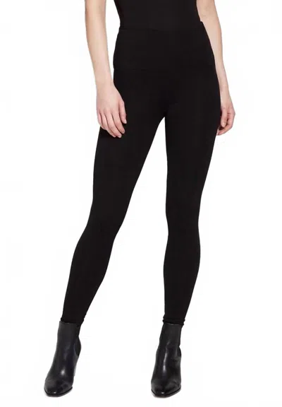 LYSSÉ SIGNATURE CENTER SEAM LEGGINGS IN BLACK