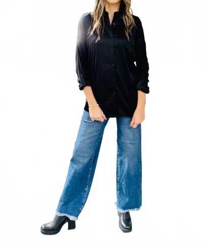 Lyssé The Eco Satin Shirt In Black