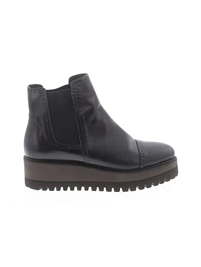 Pre-owned M. Gemi Ankle Boots In Black