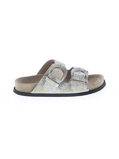 Pre-owned M. Gemi Sandals In Ivory