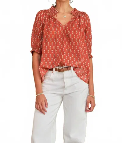 Mabe Ari Print Short Sleeve Top In Rust In White