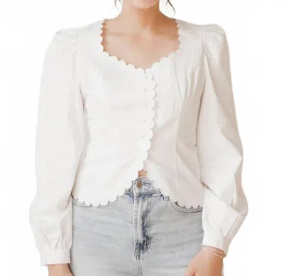 Mable Daisy Scalloped Top In Off-white