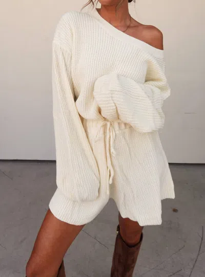 Mable Long Sleeve Knit Romper In Cream In Gold