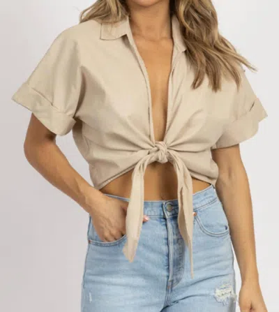 Mable Short Sleeve Linen Tied Crop Top In Taupe In Grey
