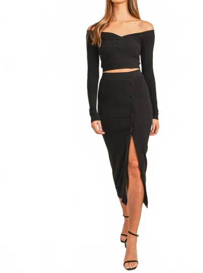 Mable Spaces Between Long Sleeve Ribbed Top And Fitted Skirt Set In Black