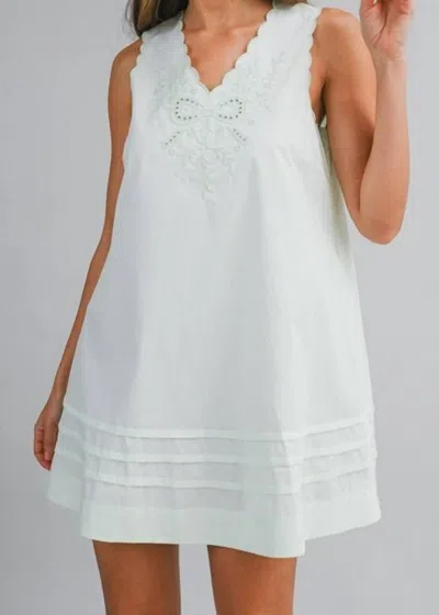 Mable Sweet Ella Shift Dress In Mint Green In White