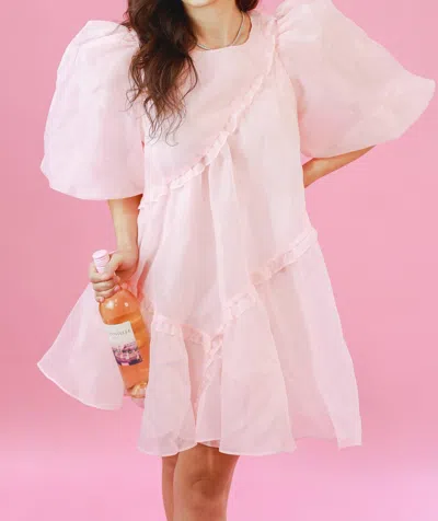 Mable Weekend Party Dress In Soft Pink In White