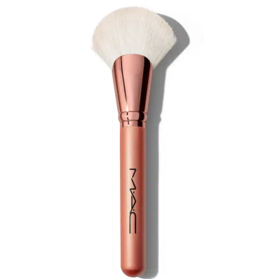 Mac 143s Bronzer Fan Brush