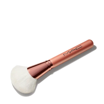 Mac 143s Bronzer Fan Face Brush