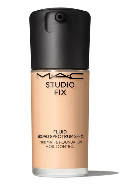 Mac Cosmetics Studio Fix Fluid Spf 15 24hr Matte Foundation + Oil Control In Nc16
