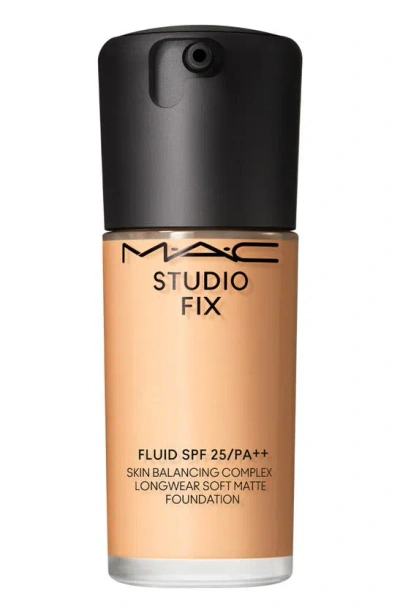 Mac Cosmetics Studio Fix Fluid Spf 15 24hr Matte Foundation + Oil Control In Nc25