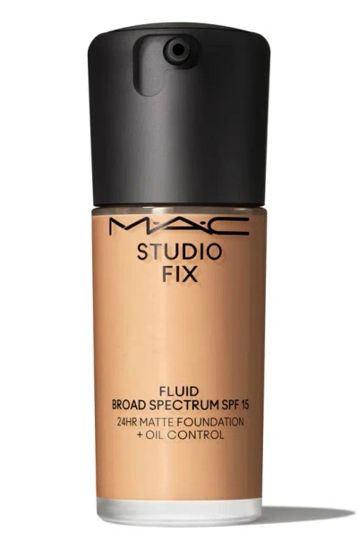 Mac Cosmetics Studio Fix Fluid Spf 15 24hr Matte Foundation + Oil Control In Nc30