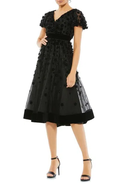 Pre-owned Mac Duggal Black Floral Appliqué Cocktail Midi Dress Size 2 $498