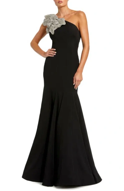 MAC DUGGAL MAC DUGGAL CREPE ONE SHOULDER GOWN WITH FLOWER