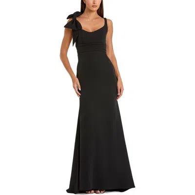 Mac Duggal Crepe Sleeveless Scoop Neck Gown With Bow In Black
