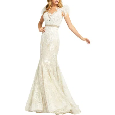 MAC DUGGAL MAC DUGGAL EMBELLISHED FEATHER CAP SLEEVE GOWN