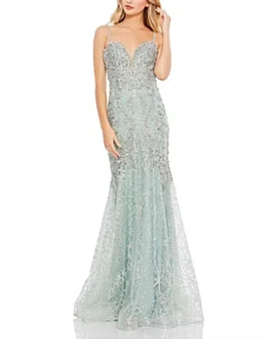 MAC DUGGAL EMBELLISHED SLEEVELESS PLUNGE NECK TRUMPET GOWN