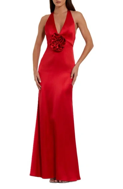 MAC DUGGAL MAC DUGGAL FITTED SATIN SLEEVELESS HALTER GOWN WITH 3D FLOWER