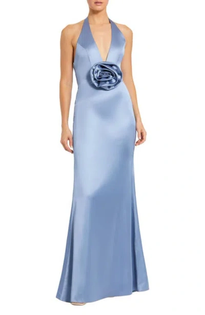 MAC DUGGAL MAC DUGGAL FITTED SATIN SLEEVELESS HALTER GOWN WITH 3D FLOWER