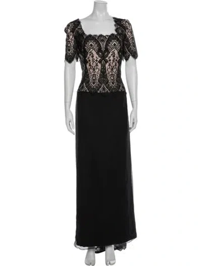 Pre-owned Mac Duggal Lace Pattern Long Dress In Black
