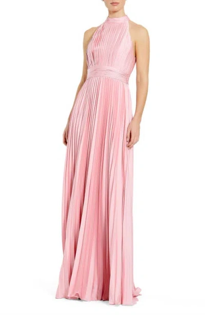 MAC DUGGAL MAC DUGGAL PLEATED SLEEVELESS HALTER GOWN