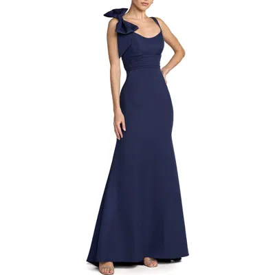 Mac Duggal Scoop Neck Trumpet Gown With Bow Detail In Blue