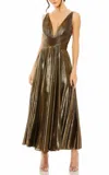 Mac Duggal Sleeveless A-line Metallic Gown In Gold