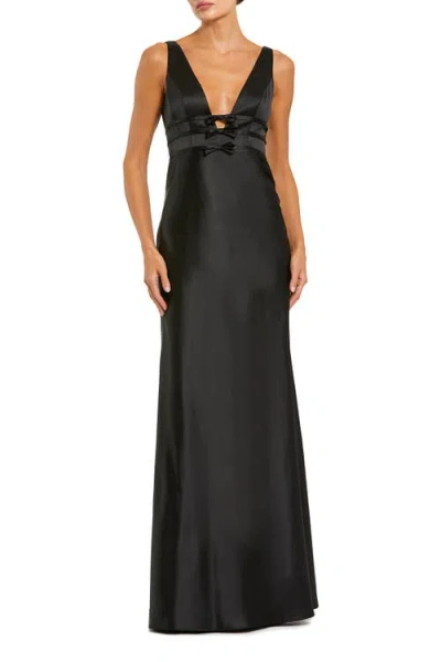 Mac Duggal Sleeveless V Neck Satin Gown With Bow Details In Black