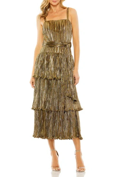 MAC DUGGAL MAC DUGGAL SQUARE NECK METALLIC PLISSÉ DRESS WITH BUCKLE DETAIL