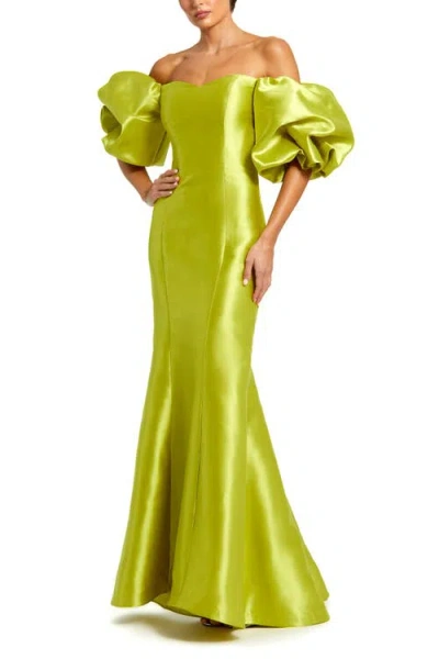 Mac Duggal Sweetheart Off The Shoulder Puff Sleeve Gown In Chartreuse