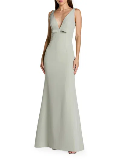 Mac Duggal Petite Crepe Sleeveless V Neck Sheath Gown With Bow In Gray